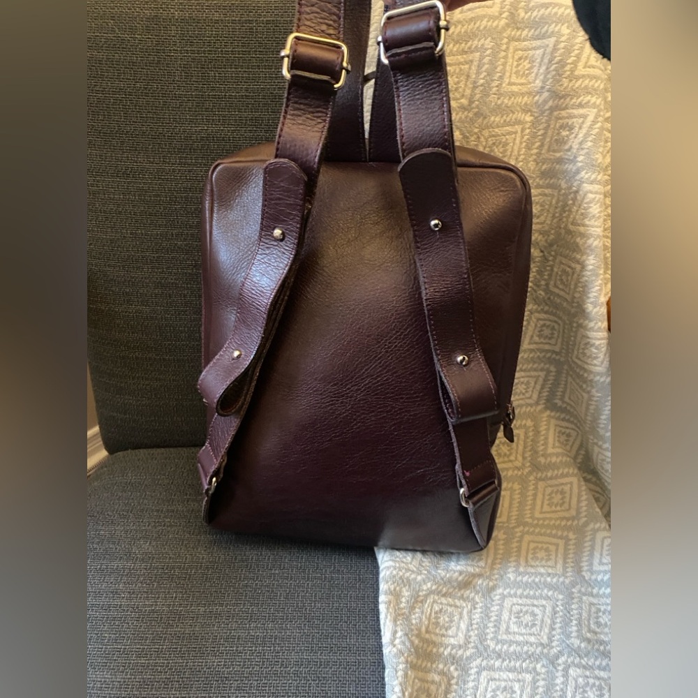 Mossi Leather Backpack - Deep Burgundy - Picture 3 of 11